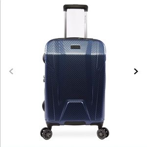 Brookstone
Herbert 21" Hardside Carry-On Luggage with Charging Port